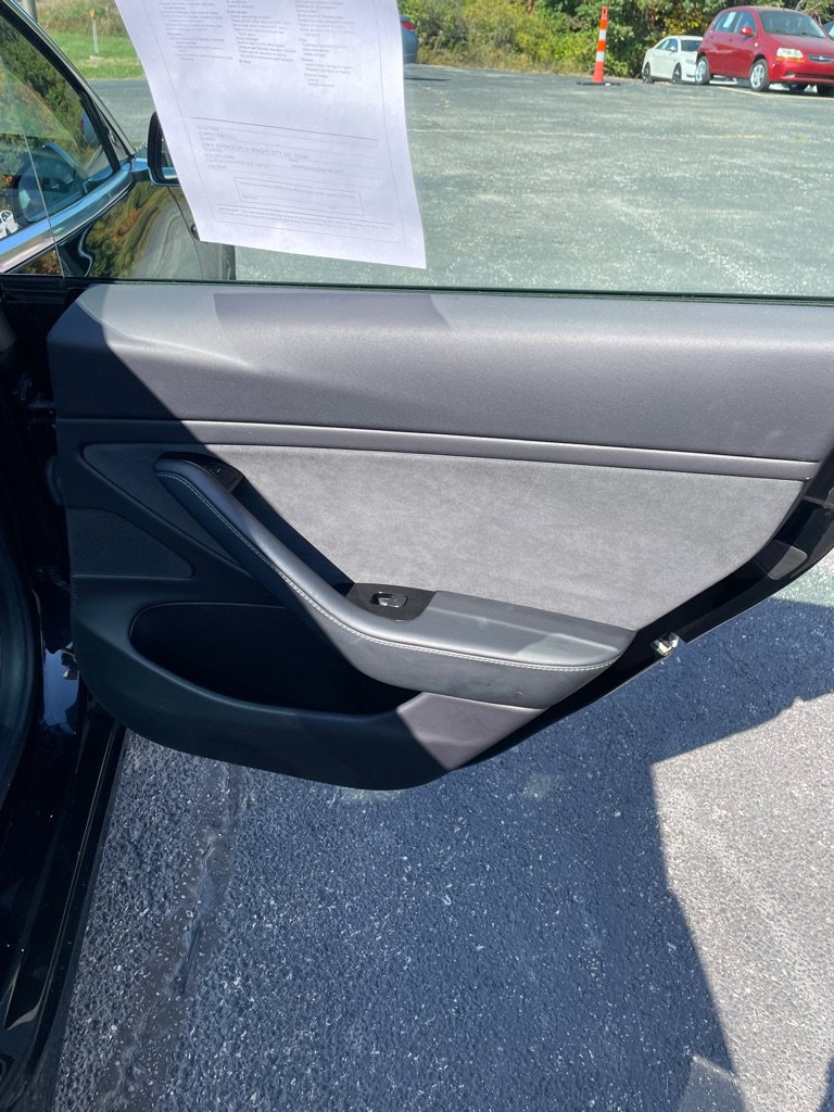 Used 2019 Tesla Model 3 Standard Range Plus RWD image 18