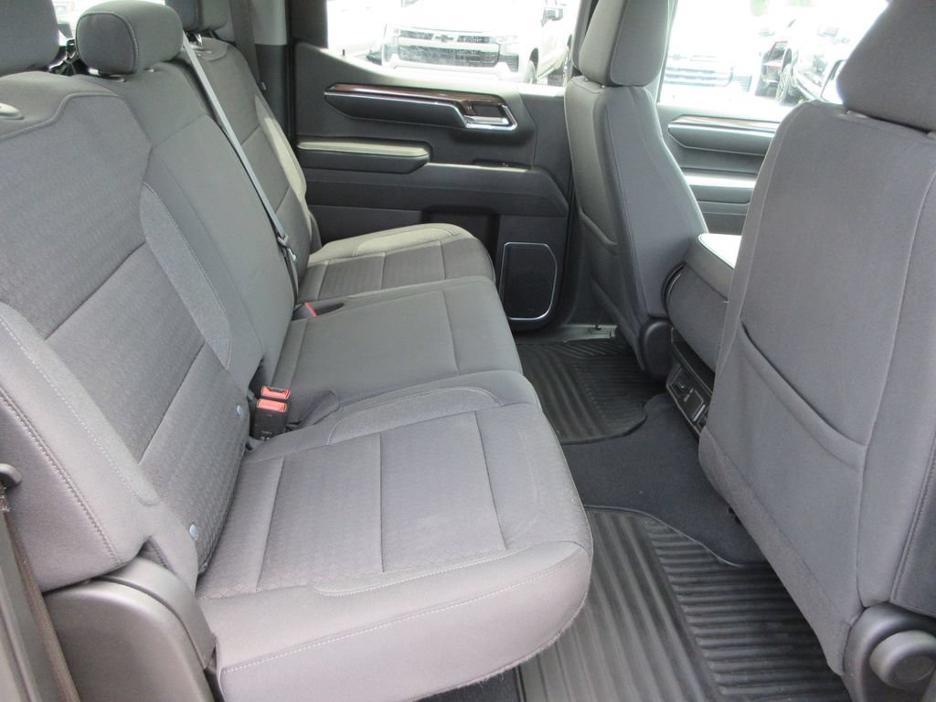 Certified 2023 Chevrolet Silverado 1500 LT AWD/4WD image 18