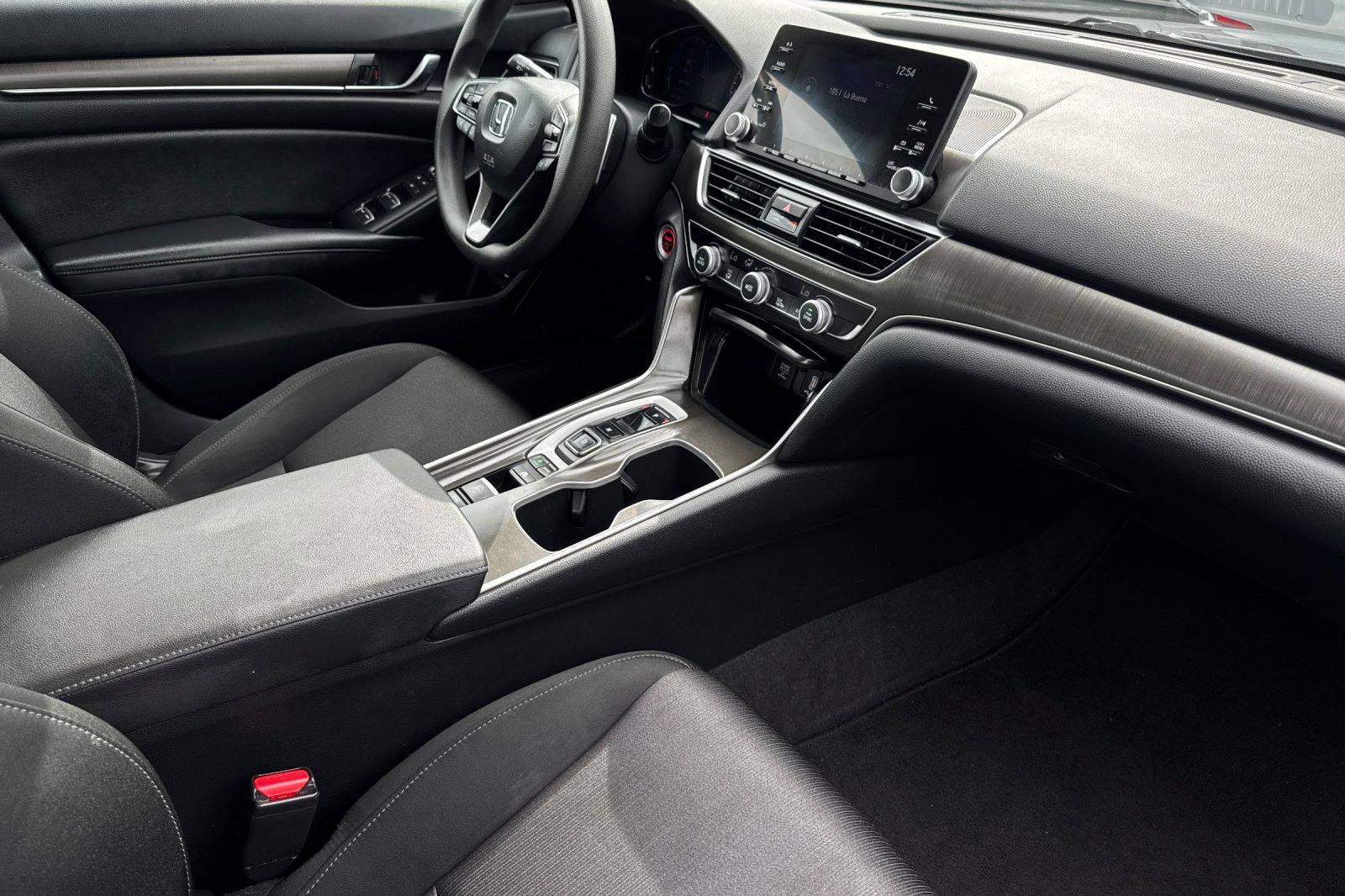 Used 2019 Honda Accord Hybrid image 16