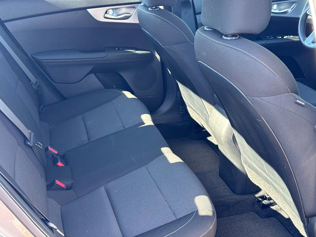 Used 2023 Kia Forte LXS w/ LXS Technology Package FWD image 15