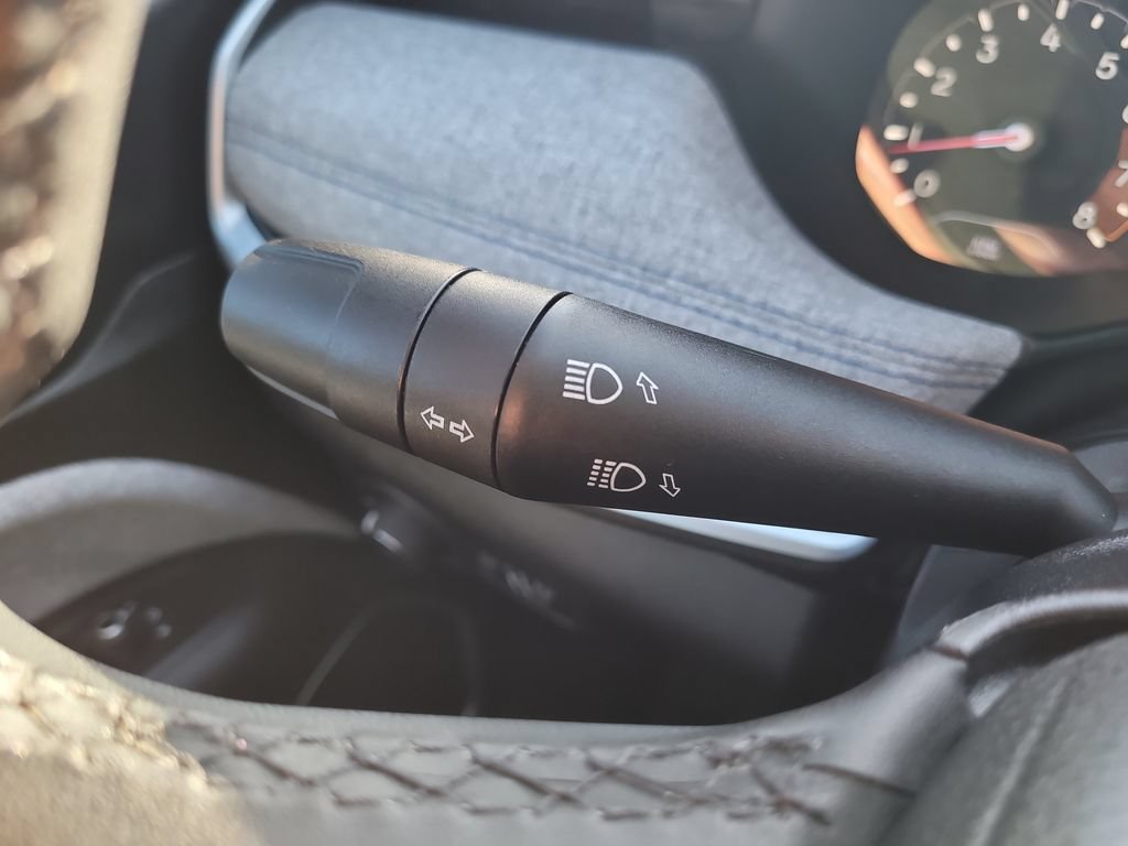 Used 2024 Jeep Compass Latitude AWD/4WD image 33