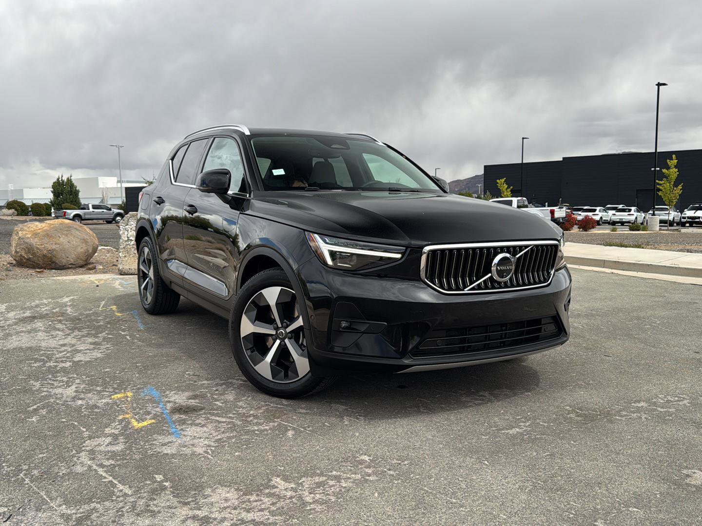 Certified 2025 Volvo XC40 B5 Plus w/ Protection Package Premier