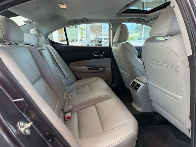 Used 2018 Acura TLX V6 SH-AWD image 13
