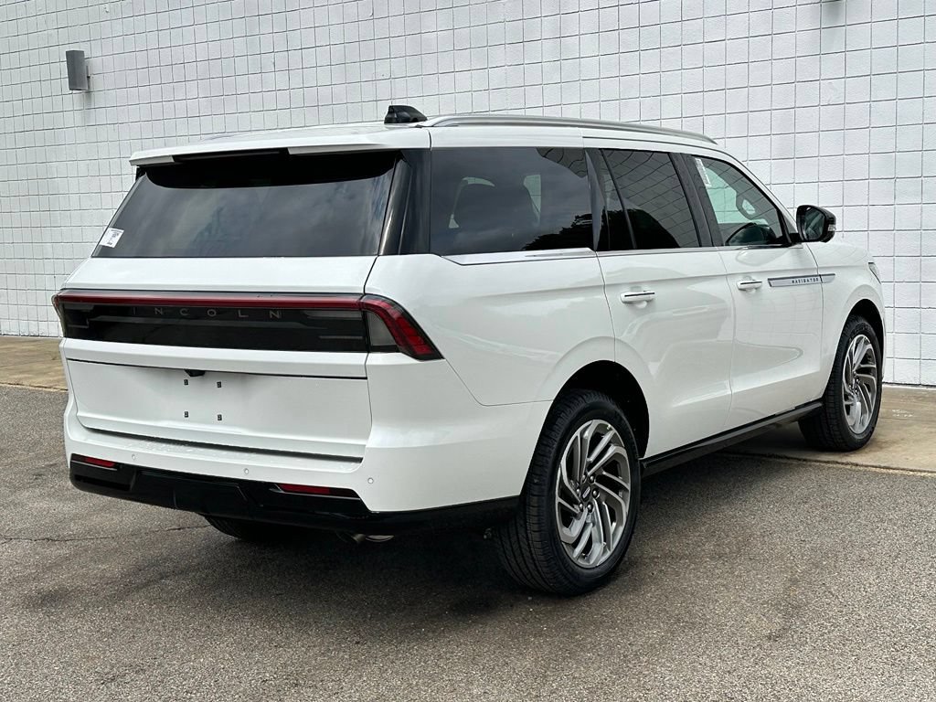 New 2027 Lincoln Navigator Reserve AWD/4WD image 33