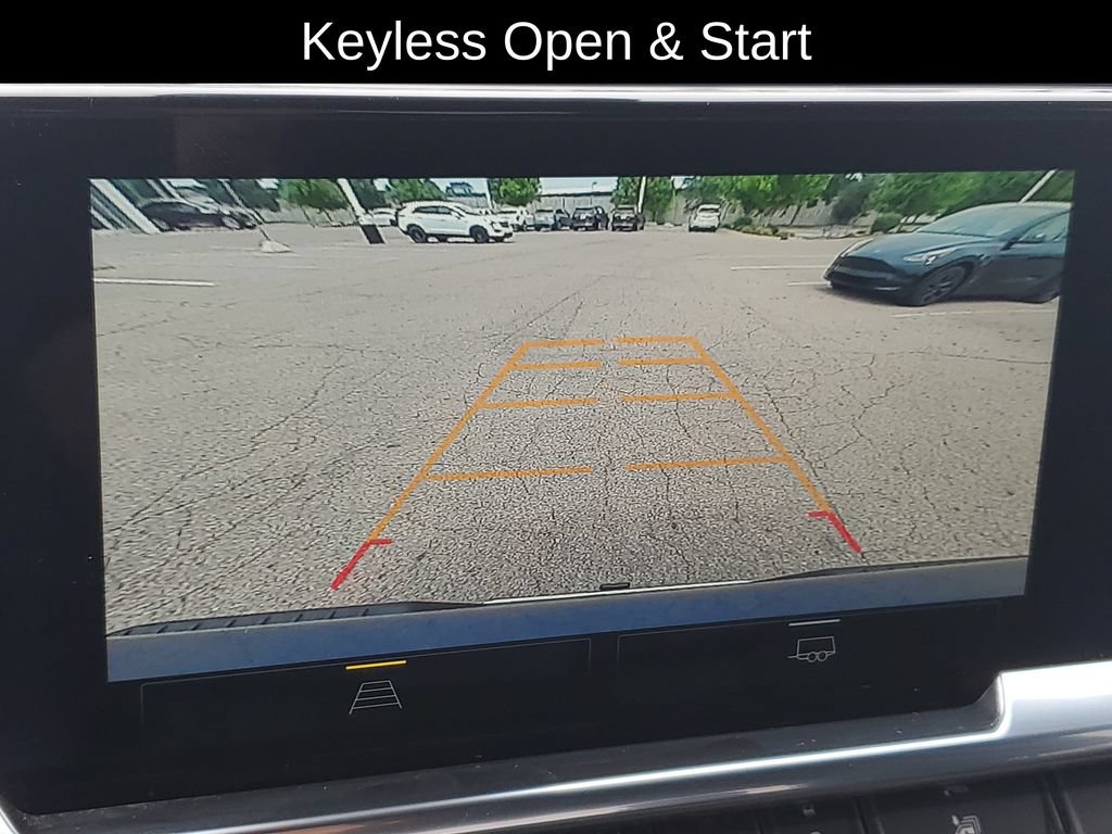 Used 2024 Chevrolet Silverado 1500 LT AWD/4WD image 16