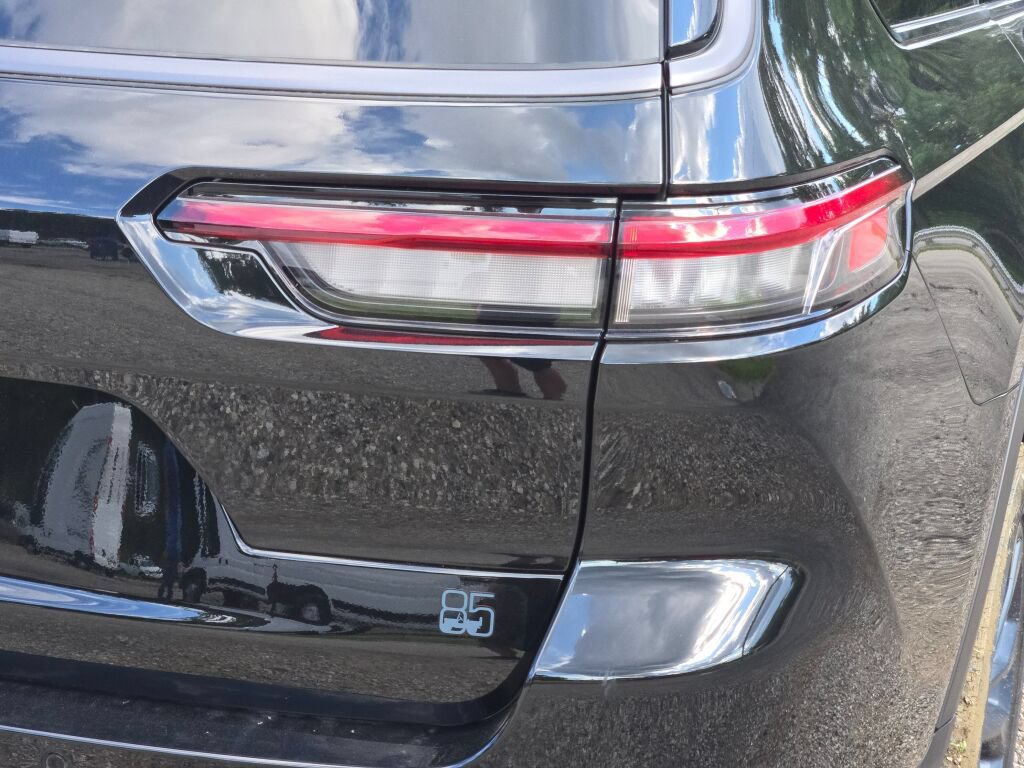 New 2026 Jeep Grand Cherokee L Limited AWD/4WD image 19