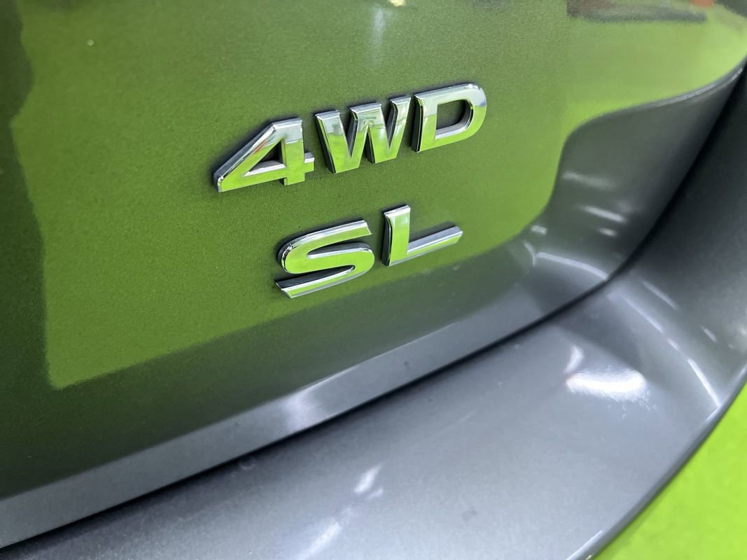 Used 2019 Nissan Pathfinder SL AWD/4WD image 14