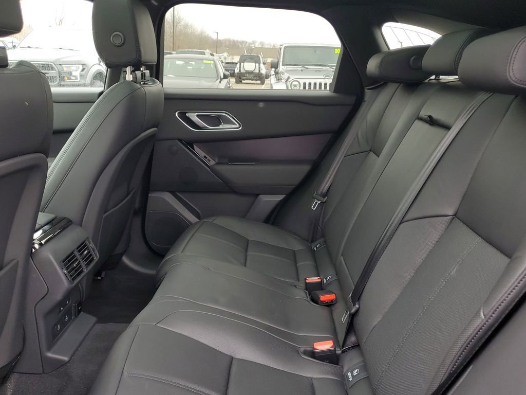 New 2026 Land Rover Range Rover Velar Dynamic SE image 27