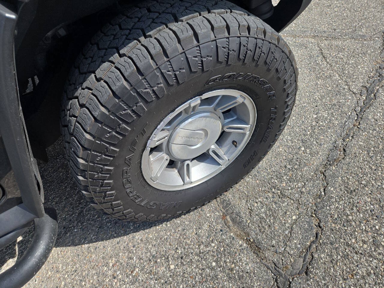 Used 2003 HUMMER H2 w/ Preferred Equipment Group AWD/4WD image 10