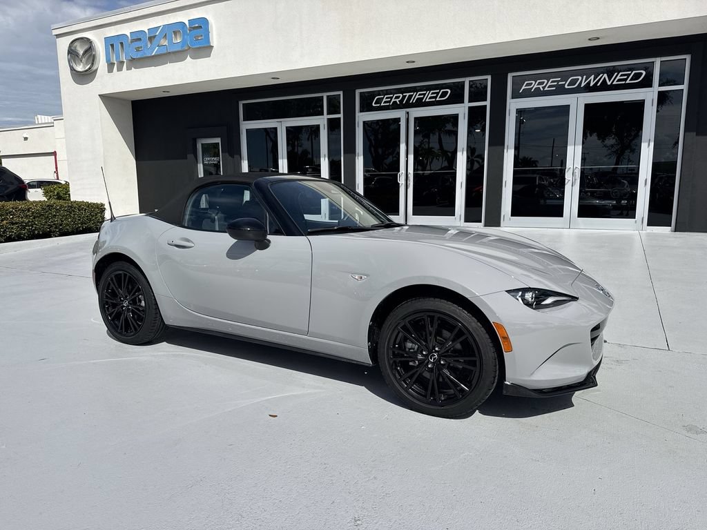 Used 2025 MAZDA MX-5 Miata Club RWD image 6