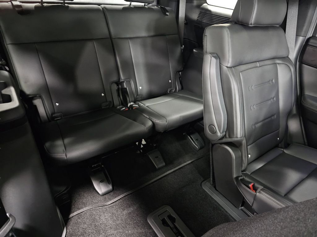 Used 2025 Hyundai Santa Fe Calligraphy AWD/4WD image 5