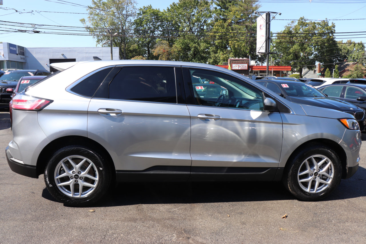 Used 2024 Ford Edge SEL image 6