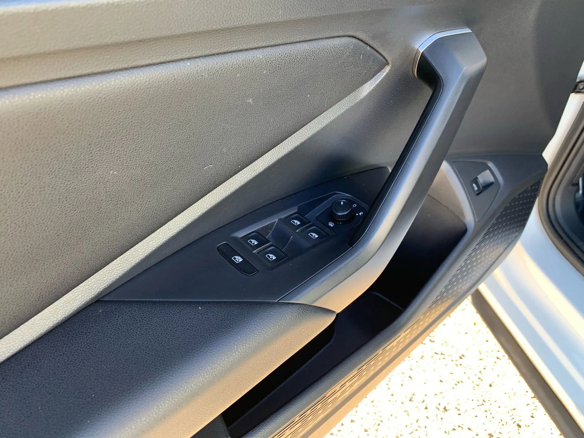 Used 2019 Volkswagen Jetta GLI FWD image 15