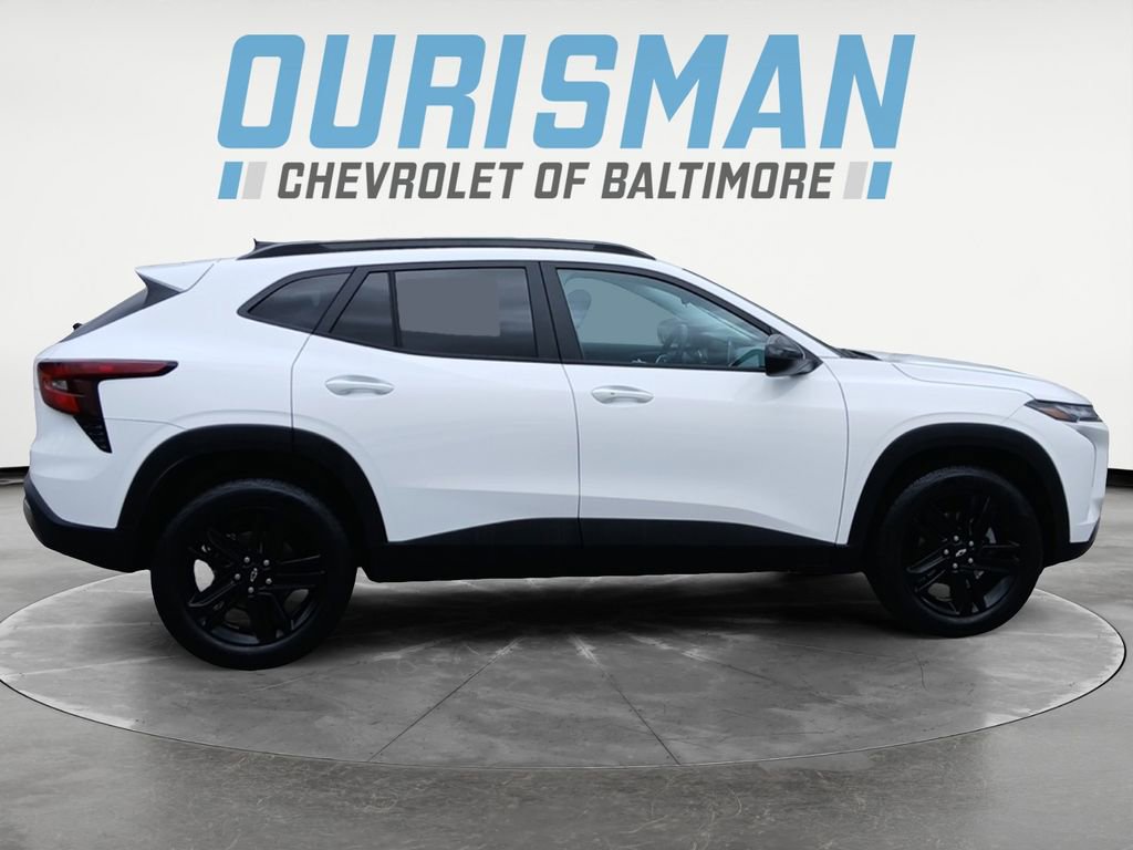 Used 2025 Chevrolet Trax ACTIV w/ Driver Confidence Package image 7