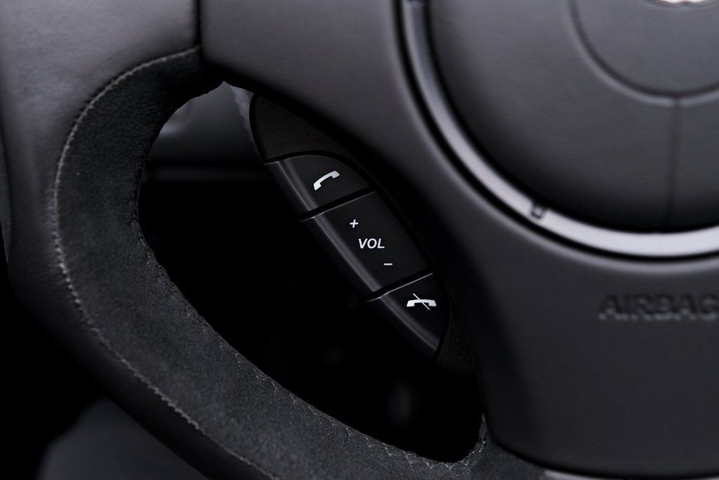 Used 2016 Aston Martin DB9 GT RWD image 73
