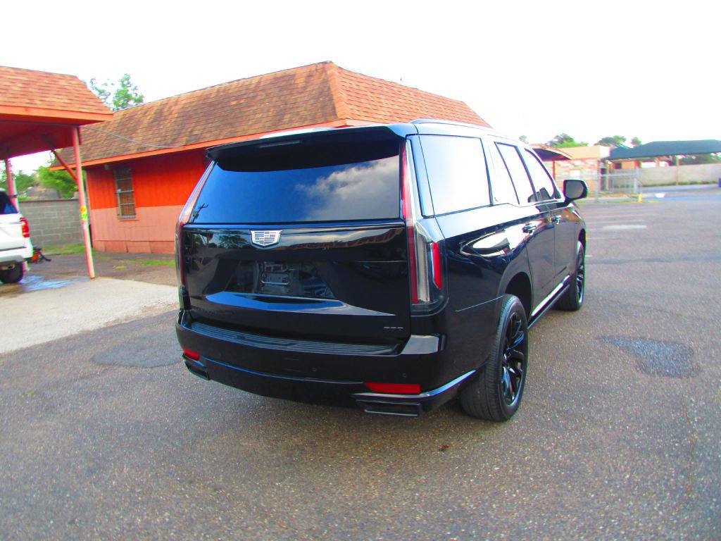 Used 2021 Cadillac Escalade Sport Platinum w/ LPO, ONYX Package image 7