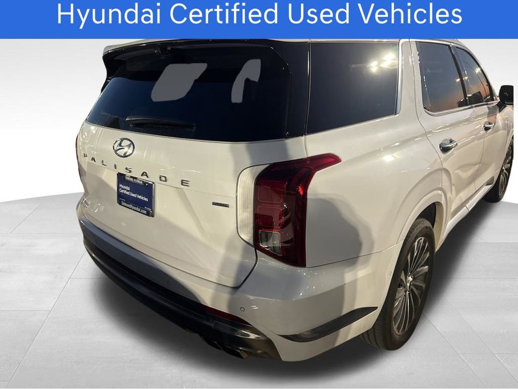 Used 2025 Hyundai Palisade Calligraphy image 3