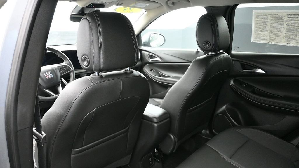 Used 2025 Buick Encore GX Preferred FWD image 22