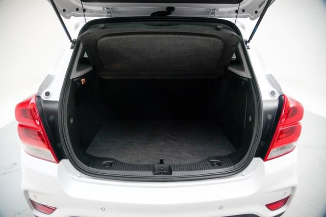 Used 2018 Chevrolet Trax Premier FWD image 21