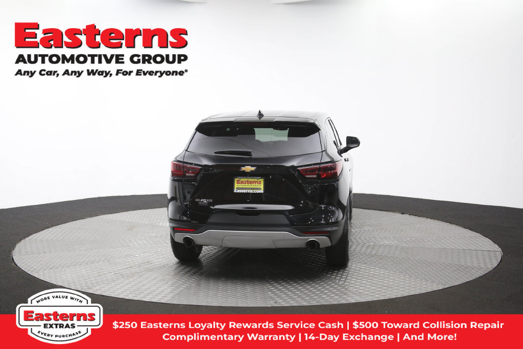 Used 2025 Chevrolet Blazer LT FWD image 41