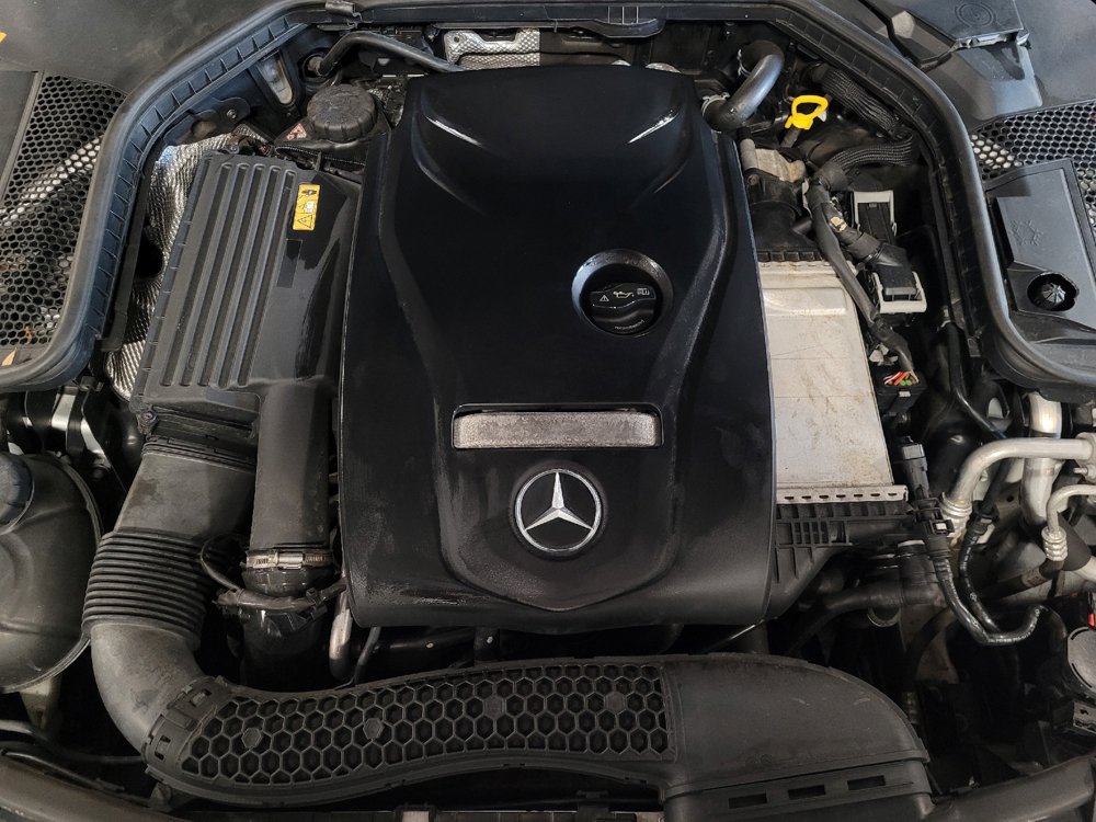 Used 2016 Mercedes-Benz C 300 4MATIC Sedan image 30
