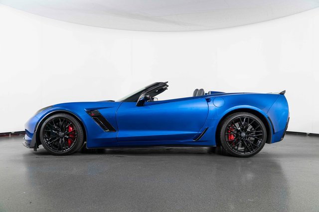Used 2015 Chevrolet Corvette Z06 w/ 3LZ Preferred Equipment Group image 5