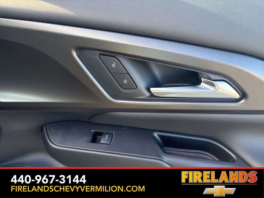 New 2026 Chevrolet Equinox EV LT image 32