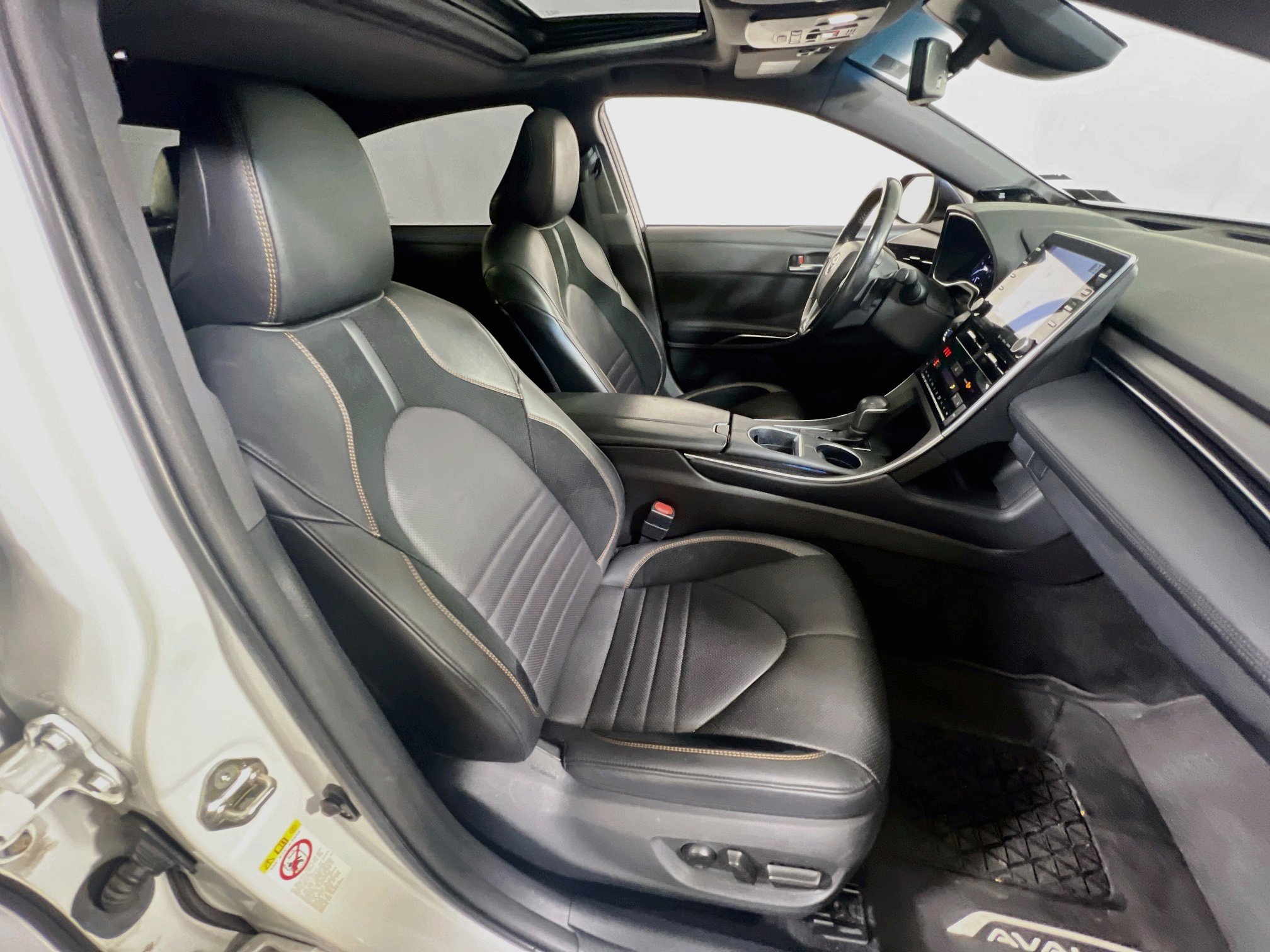 Used 2019 Toyota Avalon Touring w/ All Weather Liner Package FWD image 28