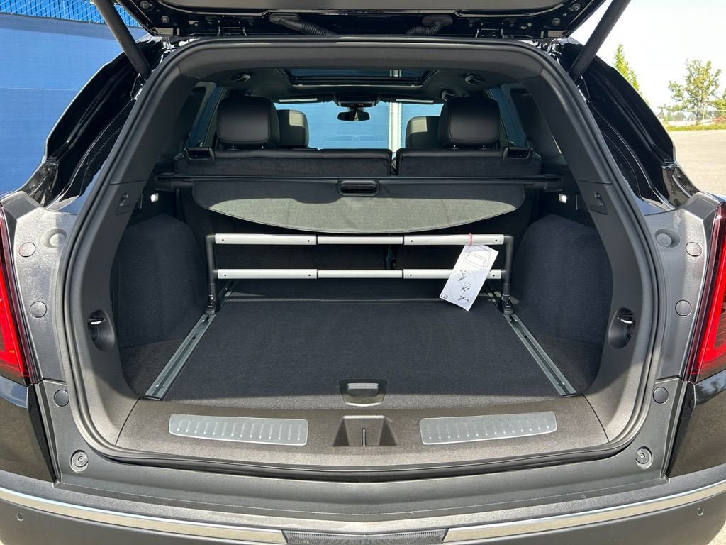 Certified 2025 Cadillac XT5 Premium Luxury AWD/4WD image 23