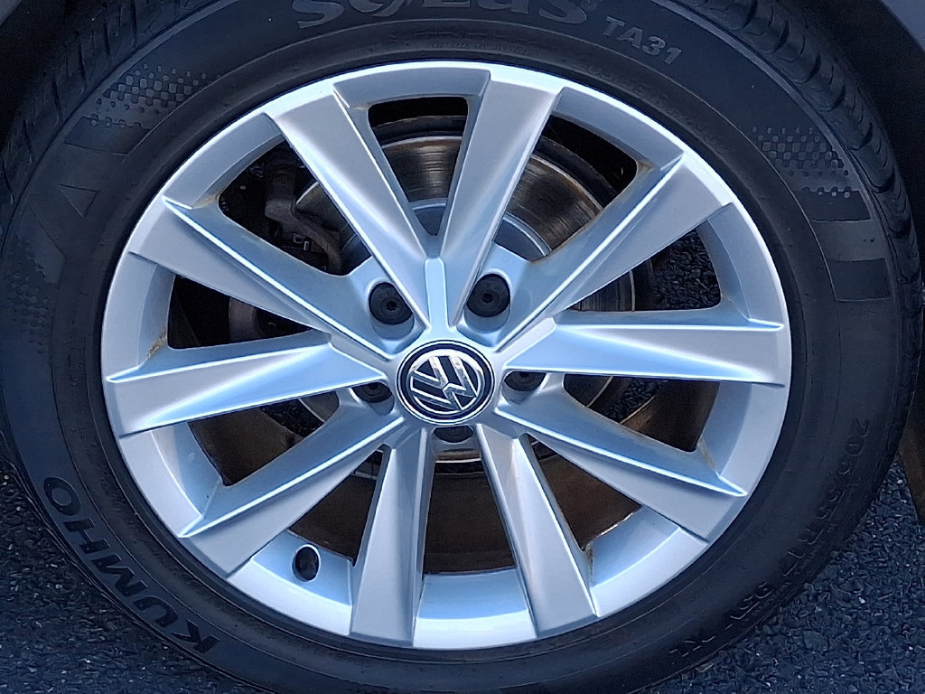 Used 2017 Volkswagen Golf Alltrack SE AWD/4WD image 8