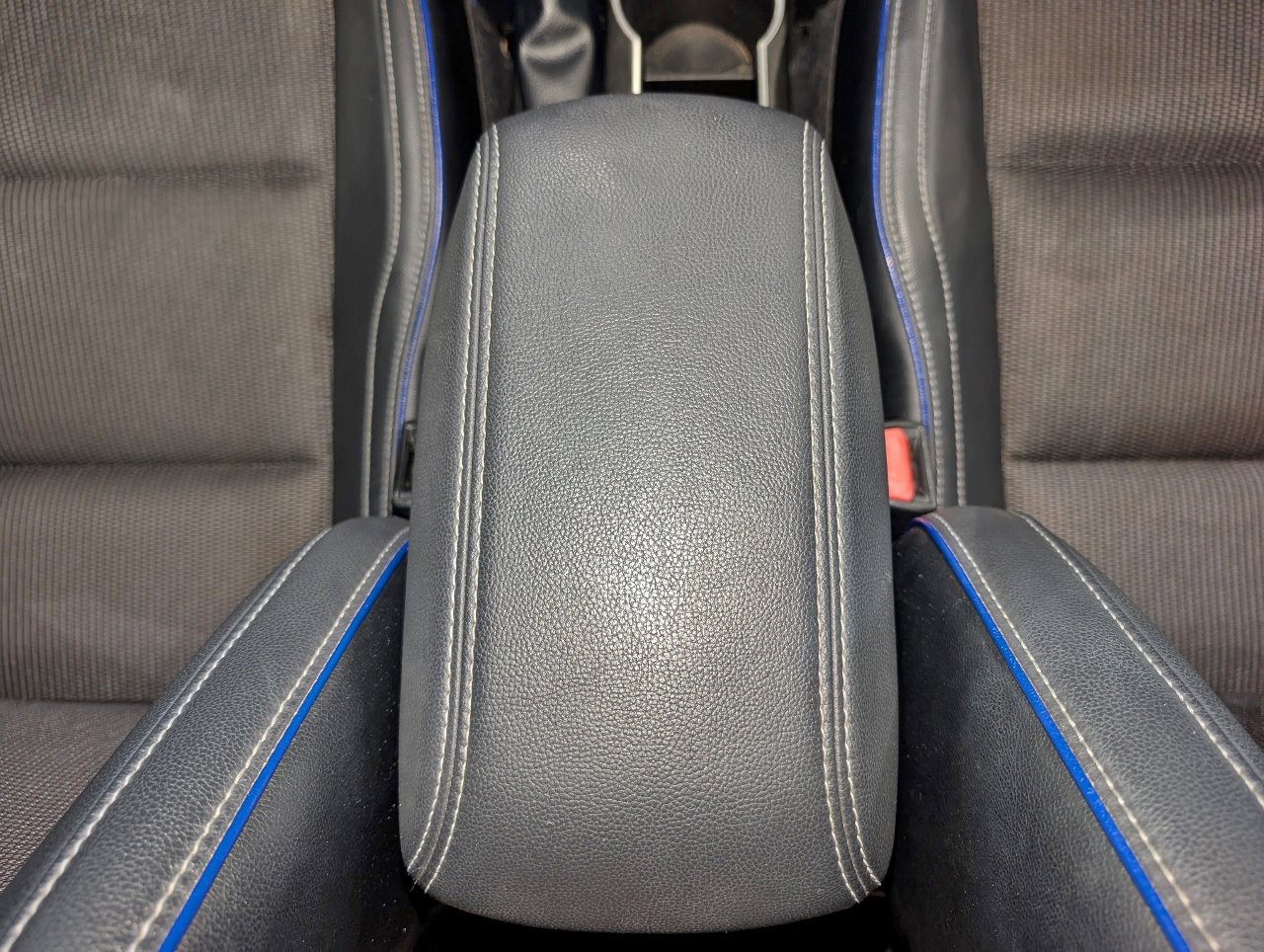 Used 2018 Toyota Corolla SE image 38