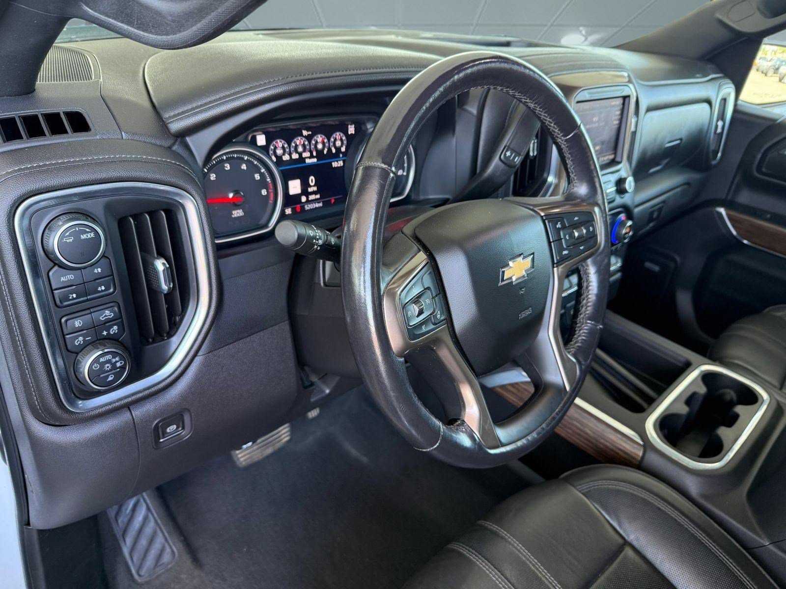 Used 2022 Chevrolet Silverado 1500 High Country w/ Z71 Off-Road Package AWD/4WD image 4