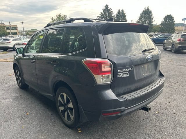 Used 2017 Subaru Forester 2.5i Premium w/ All-Weather Package AWD/4WD image 5