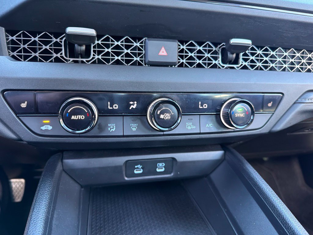 Used 2023 Honda Accord EX image 12