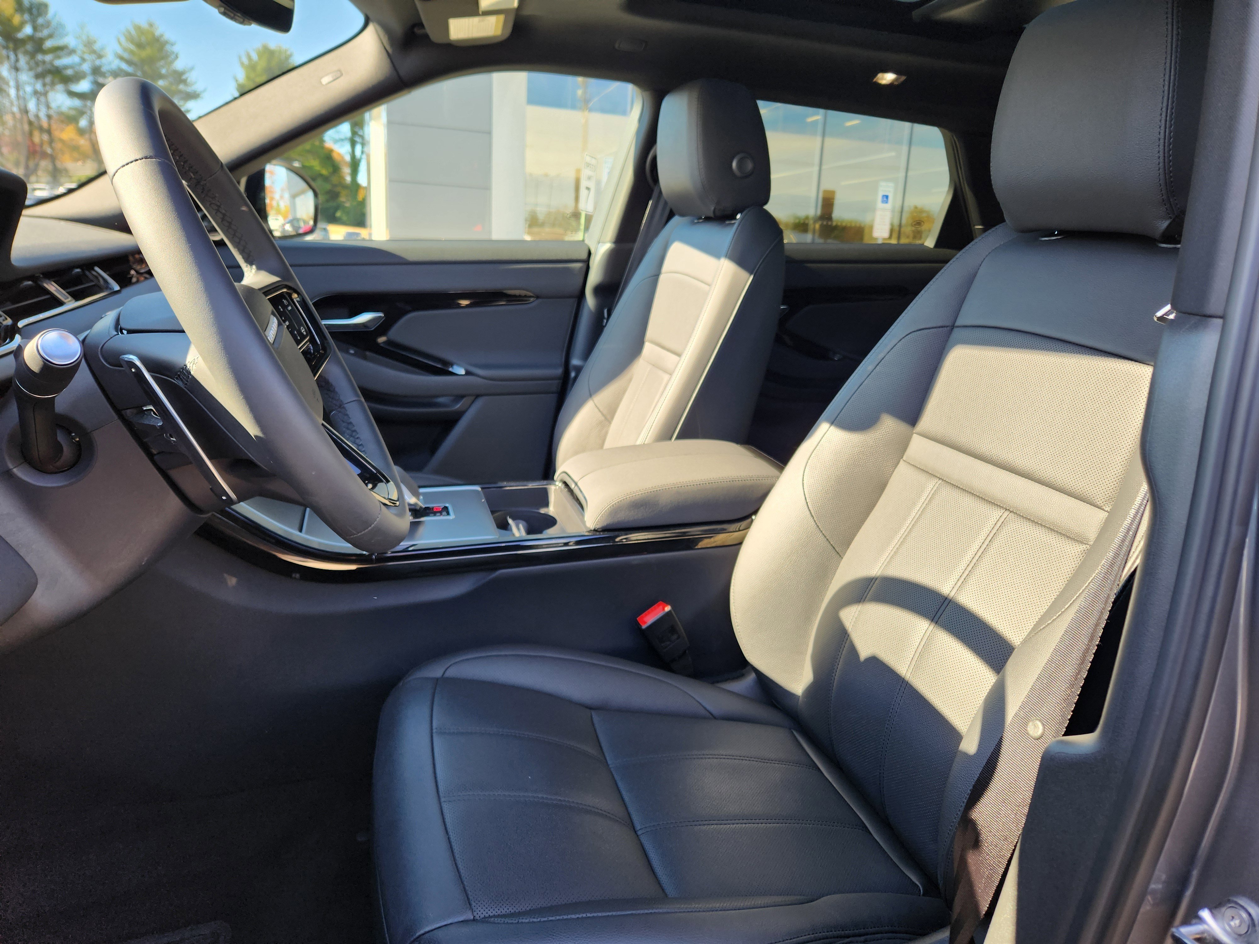 Certified 2026 Land Rover Range Rover Evoque S image 10