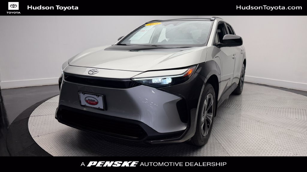 Used 2025 Toyota bZ4X FWD w/ Weather Package image 1