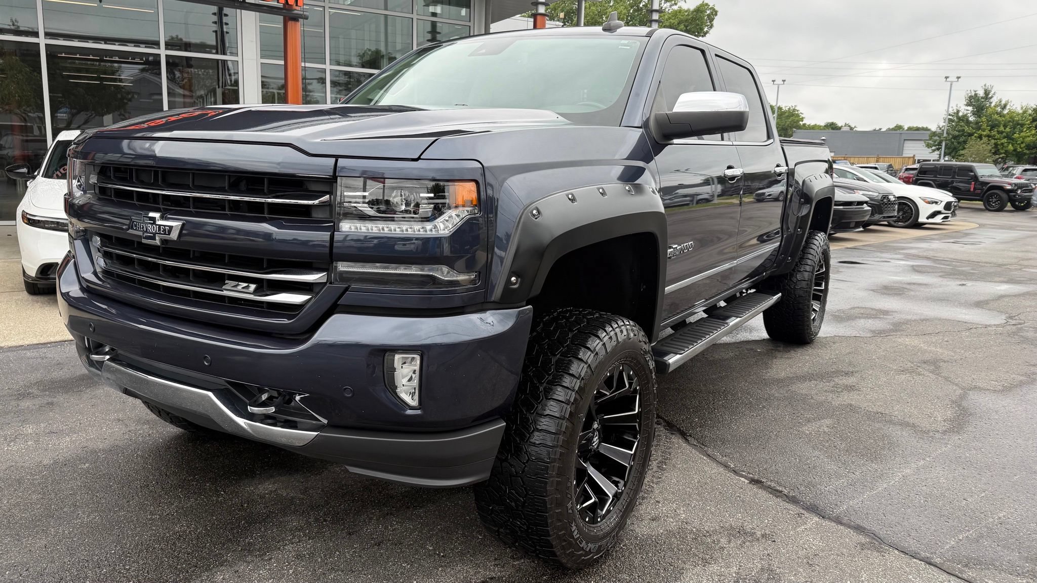 Used 2018 Chevrolet Silverado 1500 LTZ Z71 w/ Centennial Edition AWD/4WD image 5
