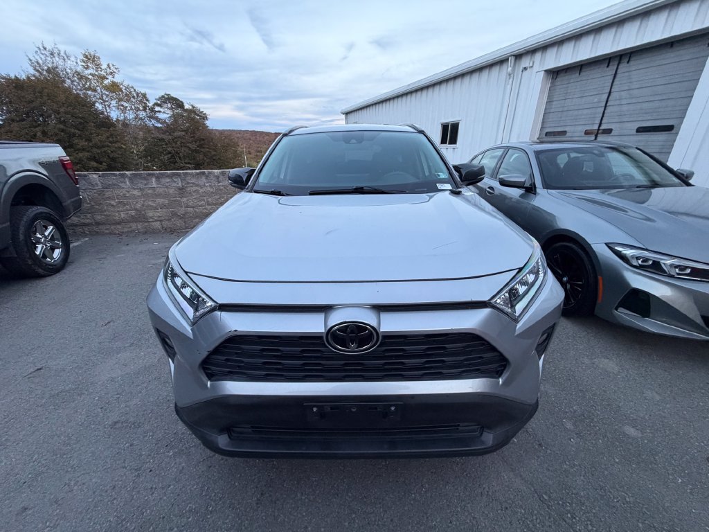 Used 2020 Toyota RAV4 XLE w/ All Weather Liner Package AWD/4WD image 8