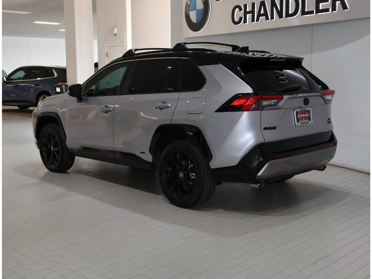 Used 2023 Toyota RAV4 XSE AWD/4WD image 5
