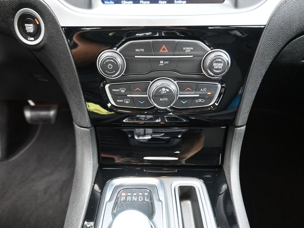 Used 2023 Chrysler 300 Touring image 9