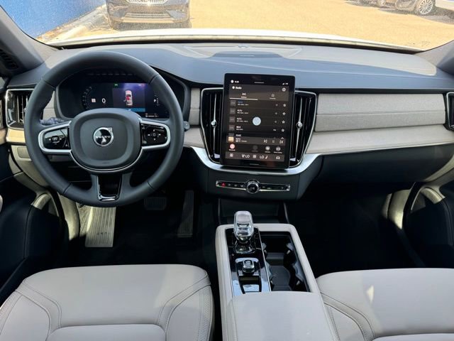 New 2026 Volvo XC90 T8 Plus w/ Protection Package image 25