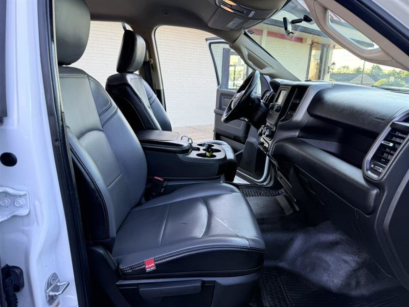 Used 2019 RAM 2500 Tradesman w/ Chrome Appearance Group AWD/4WD image 16