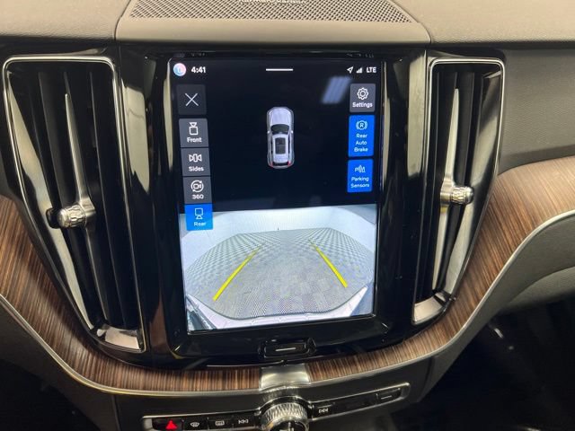 Certified 2023 Volvo XC60 B5 Plus w/ Climate Package AWD/4WD image 18