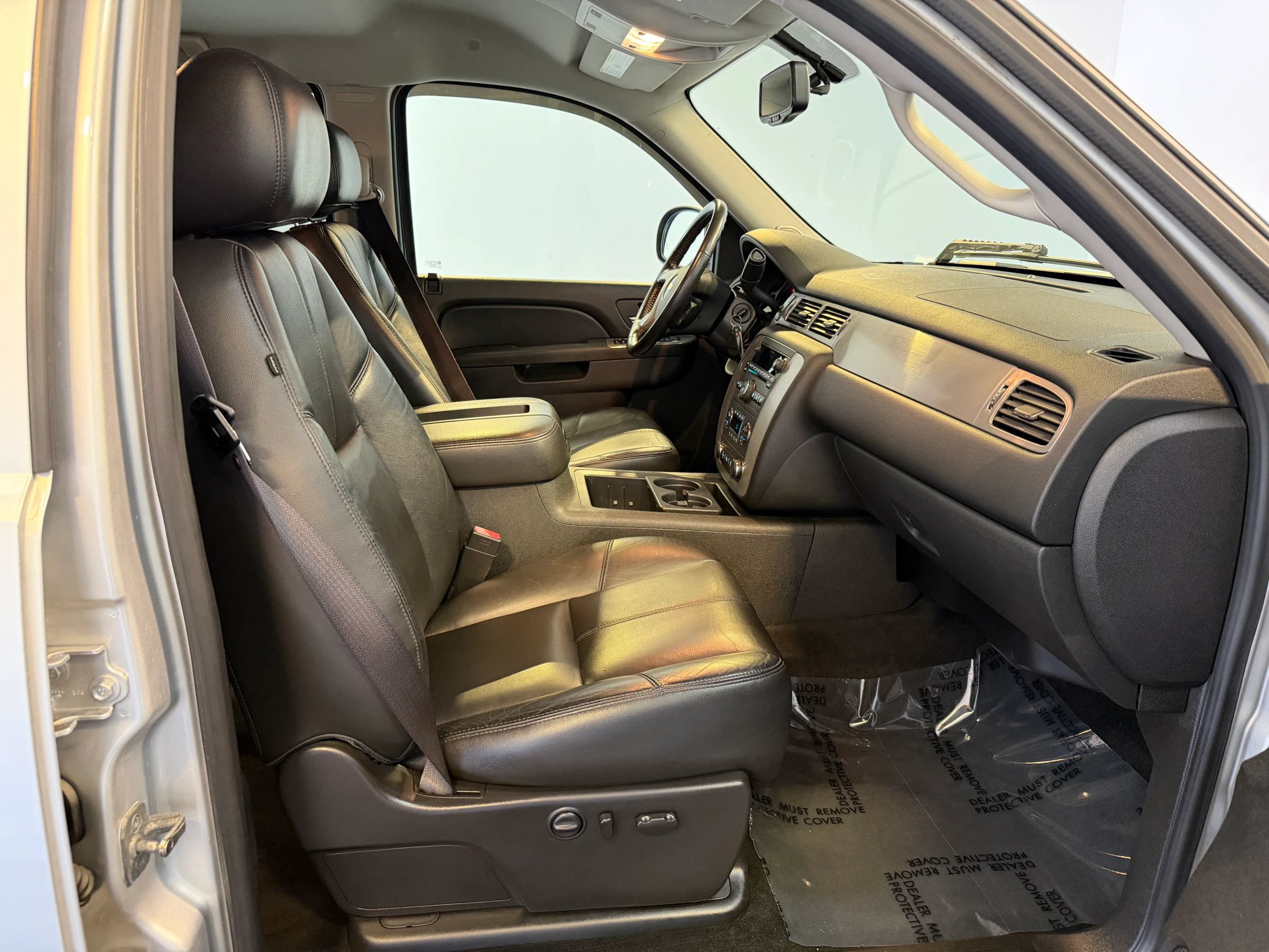 Used 2012 Chevrolet Silverado 1500 LTZ w/ LTZ Plus Package AWD/4WD image 27