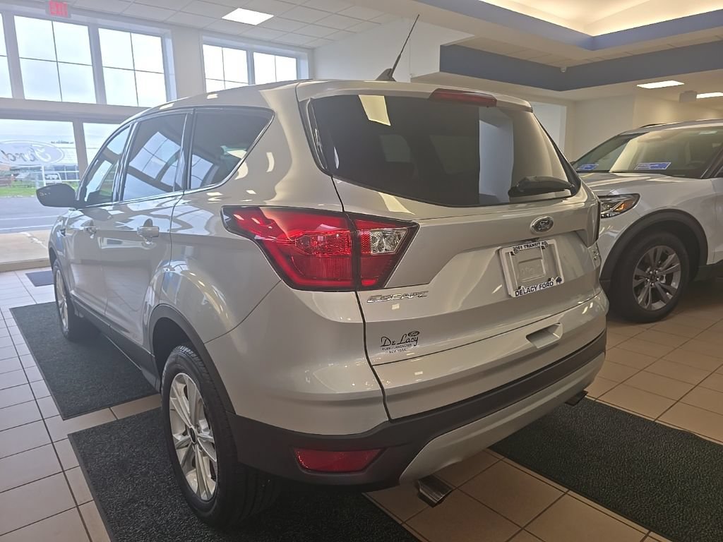 Used 2019 Ford Escape SE AWD/4WD image 5