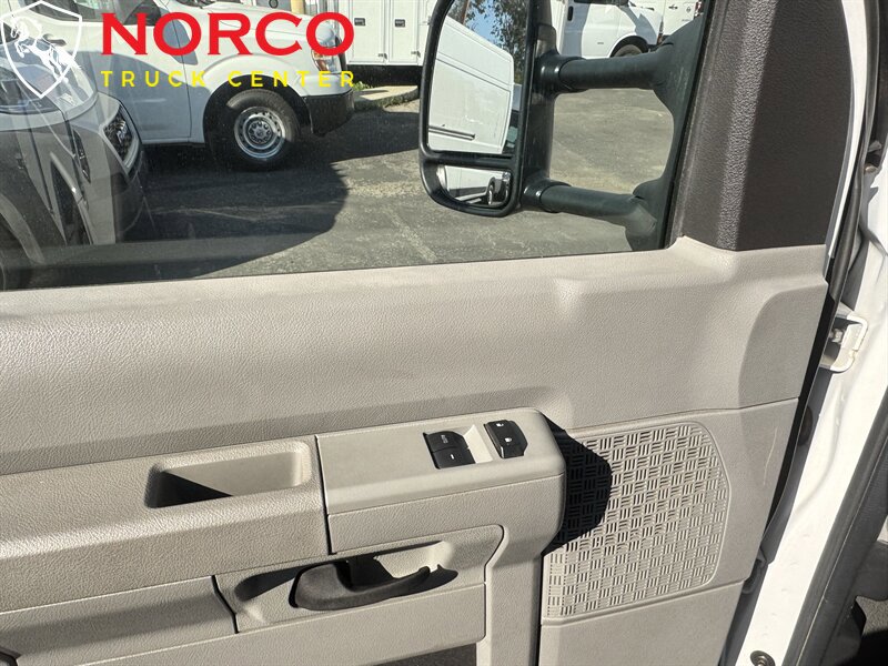 Used 2022 Ford E-350 and Econoline 350 Super Duty w/ Power Windows & Locks Group RWD image 18