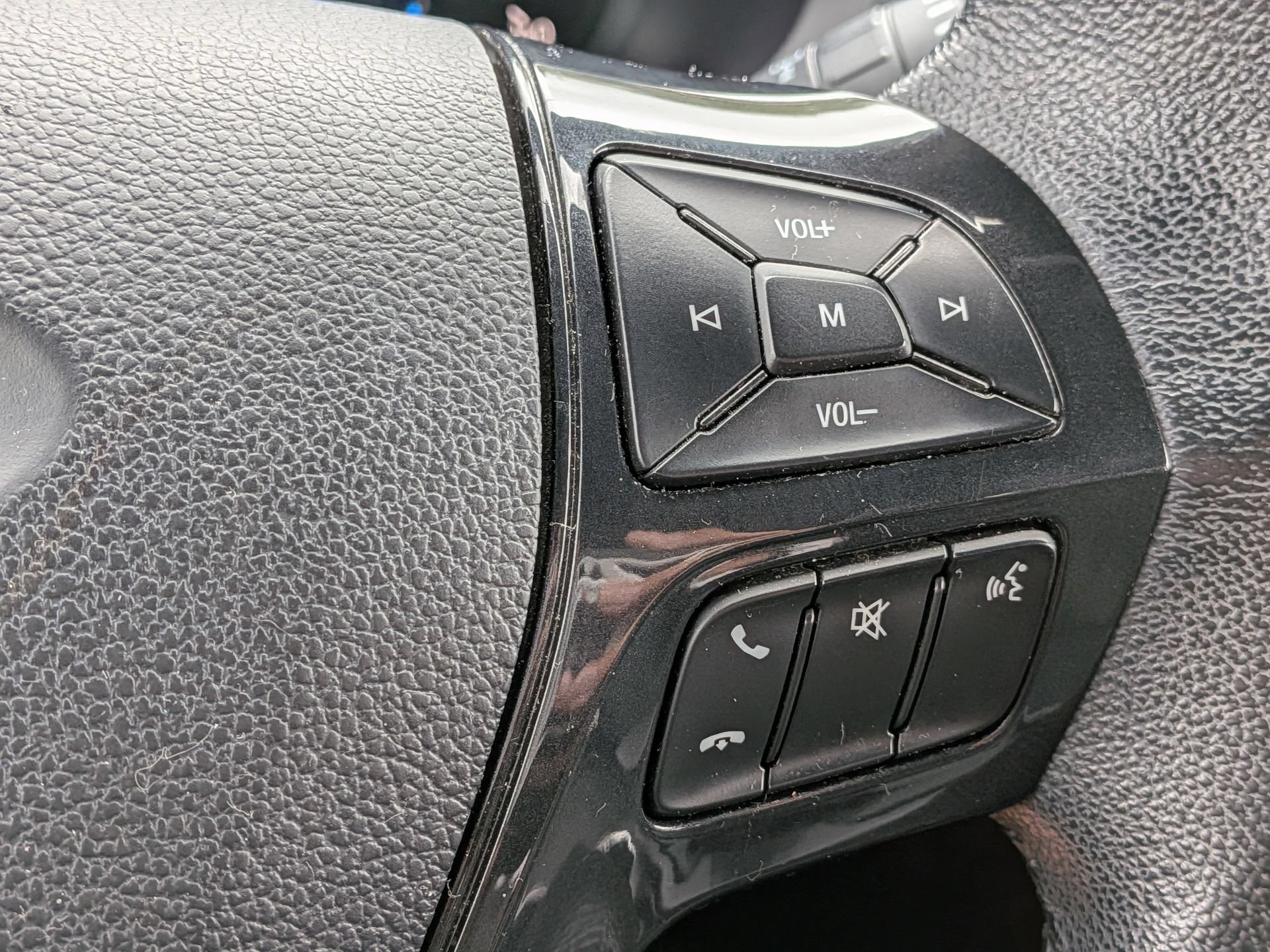 Used 2019 Ford Explorer XLT FWD image 27