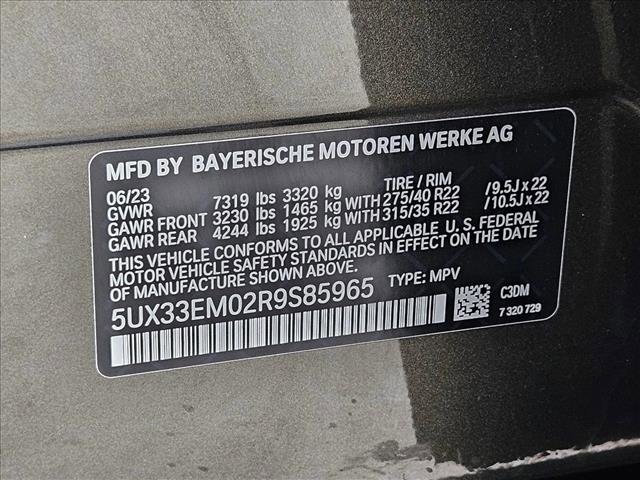 Used 2024 BMW X7 M60i w/ Climate Comfort Package image 28