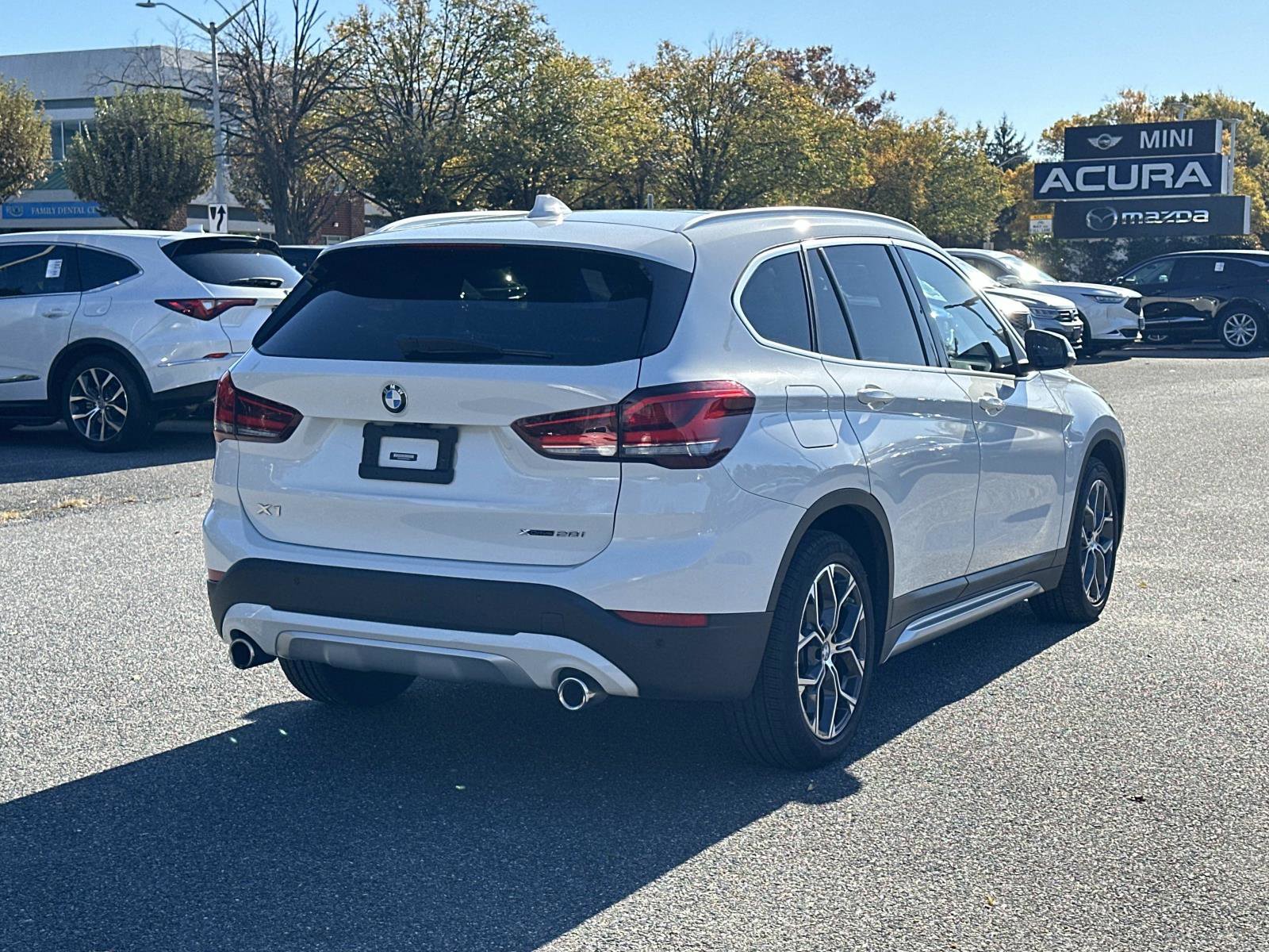 Used 2021 BMW X1 xDrive28i w/ Premium Package image 4