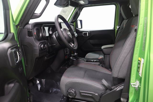 New 2026 Jeep Wrangler Unlimited Rubicon w/ Technology Group image 9